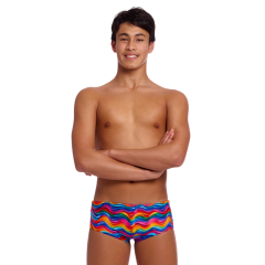 Дитячі плавки Funky Trunks Boy's Sidewinder Trunks Plastic Fantastic (FTS015B72370) розмір 28 (12-13 років) фіолетові